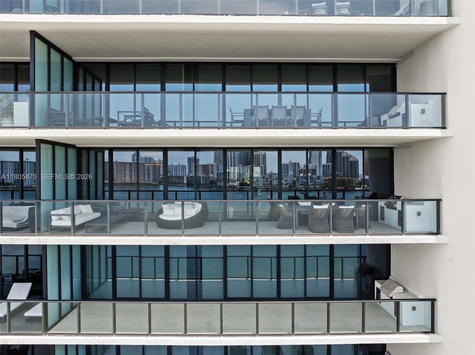 PRIVE CONDO - Residential