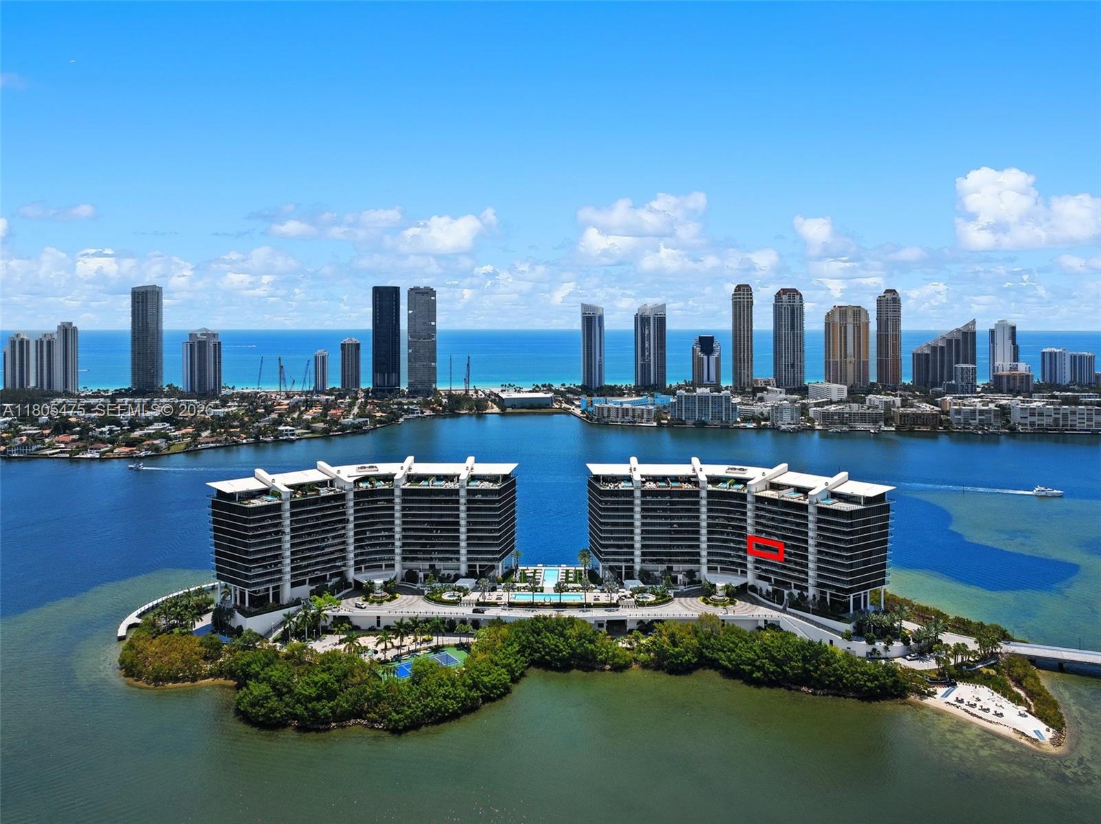 PRIVE CONDO - Residential