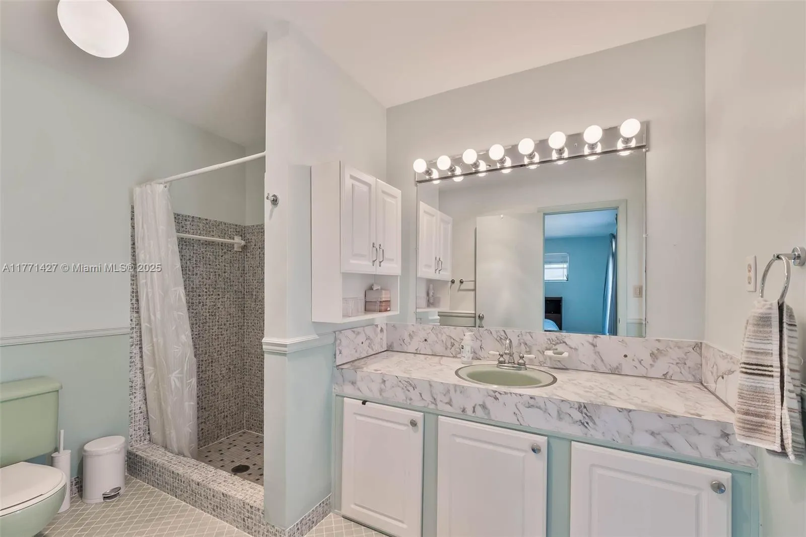 Miami, Florida 33176, United States, 4 Bedrooms Bedrooms, ,2 BathroomsBathrooms,Residential,Active,95601