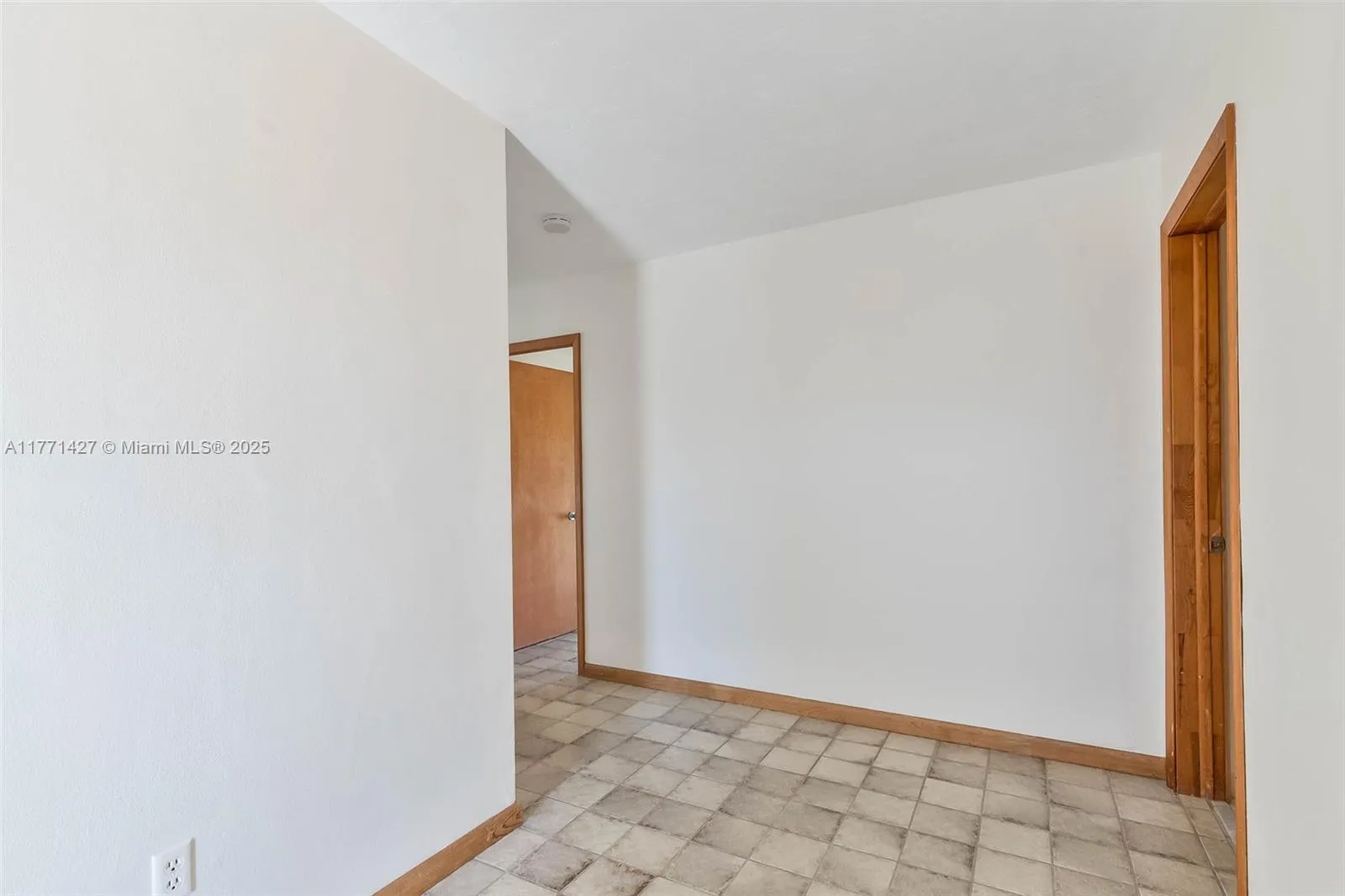 Miami, Florida 33176, United States, 4 Bedrooms Bedrooms, ,2 BathroomsBathrooms,Residential,Active,95601