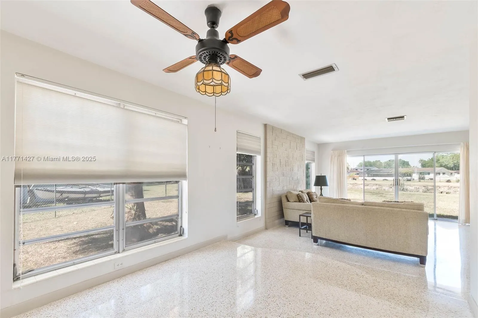 Miami, Florida 33176, United States, 4 Bedrooms Bedrooms, ,2 BathroomsBathrooms,Residential,Active,95601