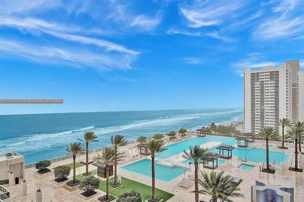 BEACH CLUB CONDO - Residential