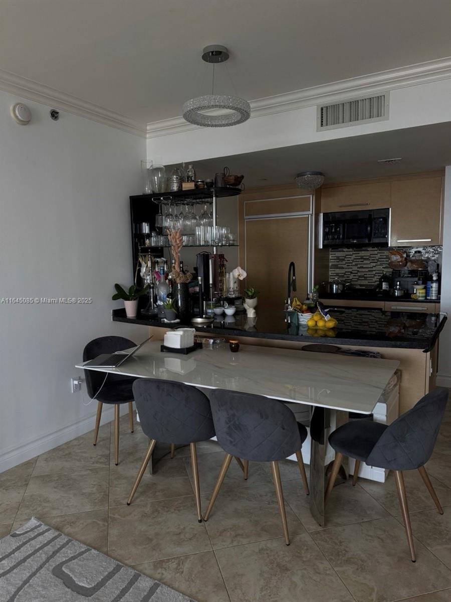 BEACH CLUB CONDO - Residential