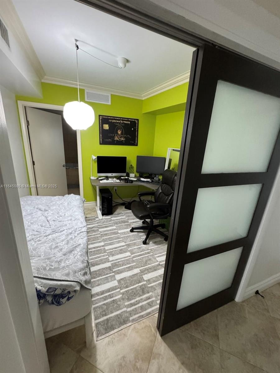 BEACH CLUB CONDO - Residential