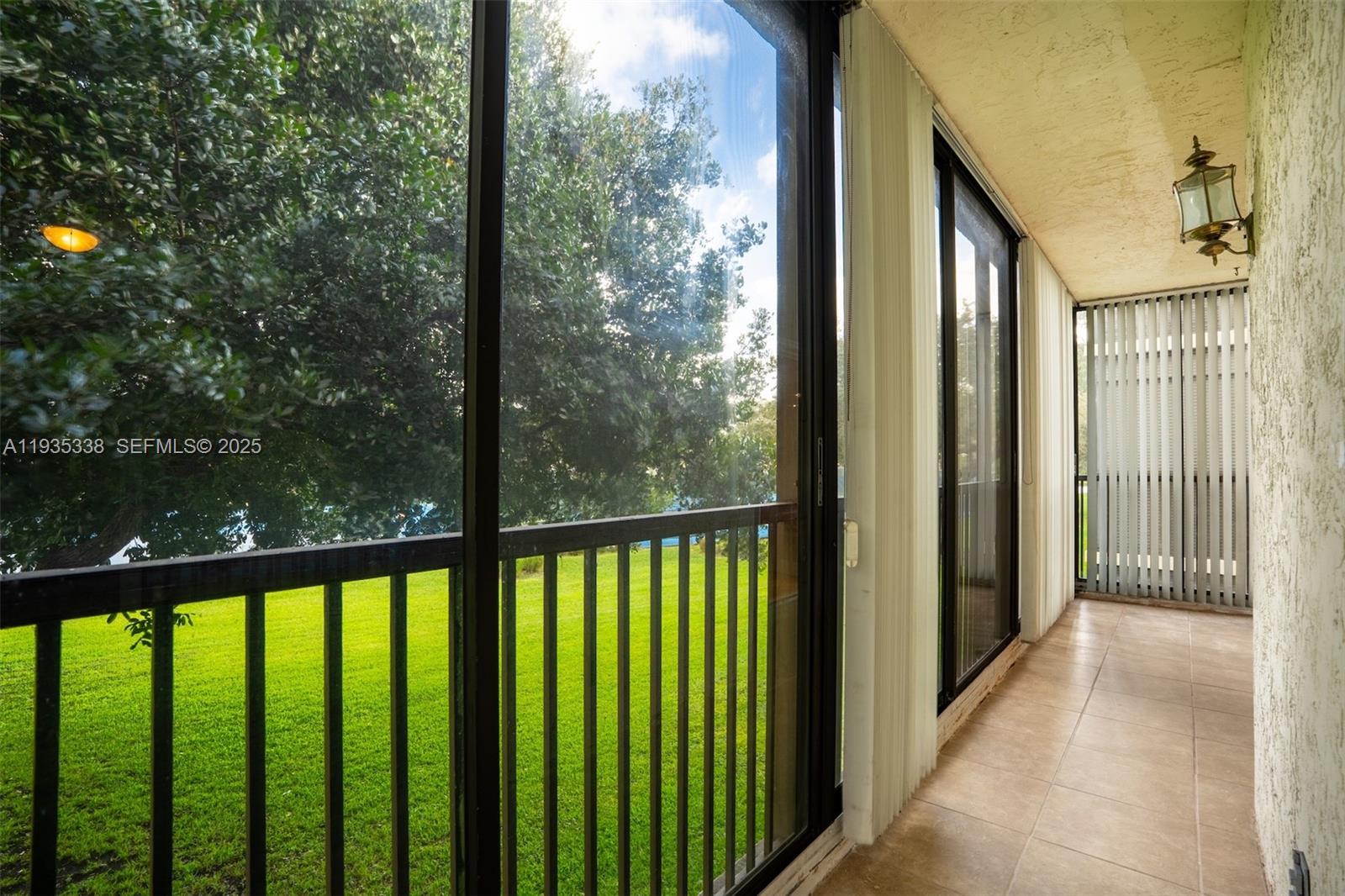 HOLLYBROOK GOLF AND TENNIS - Residential