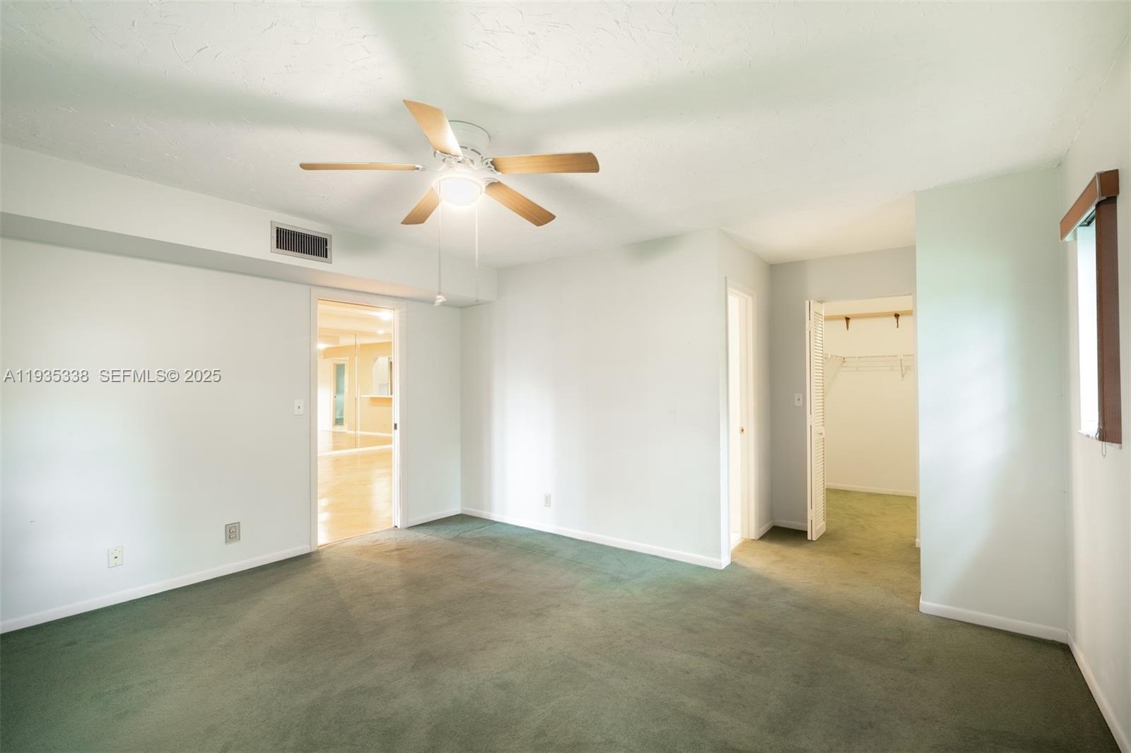 HOLLYBROOK GOLF AND TENNIS - Residential