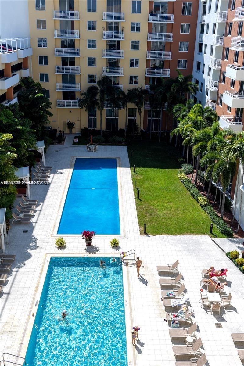 VENTURE AT AVENTURA WEST - Residential Lease