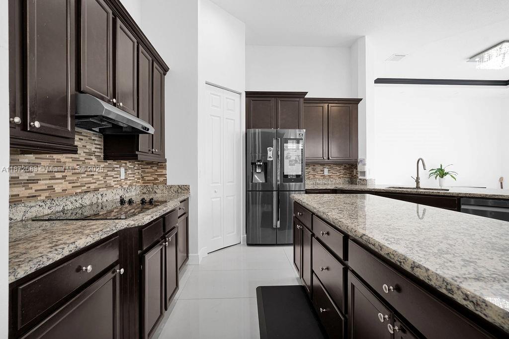 MONTERRA - Residential Lease