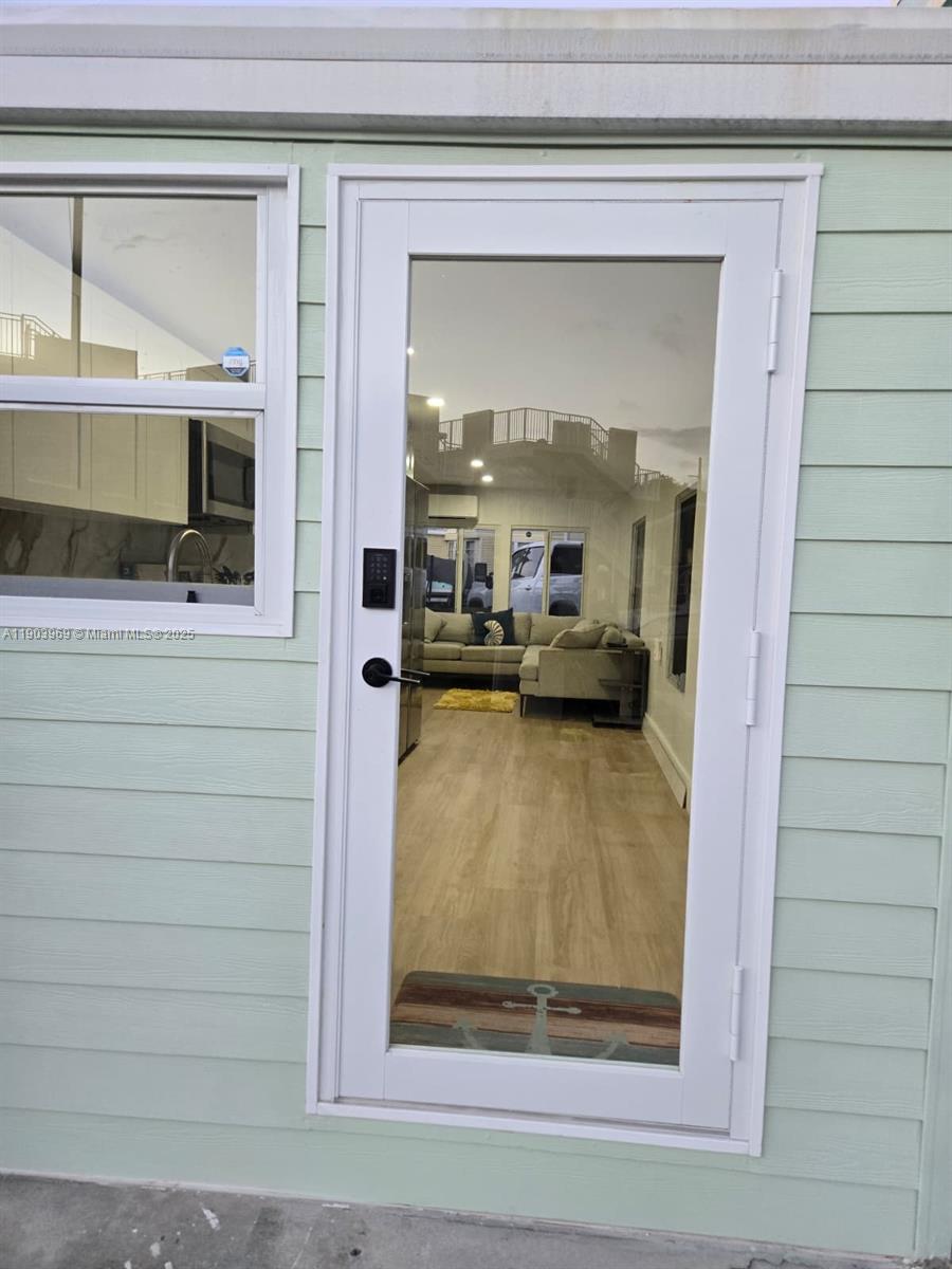 LONG KEY PROJ PROP LINE S - Residential Lease