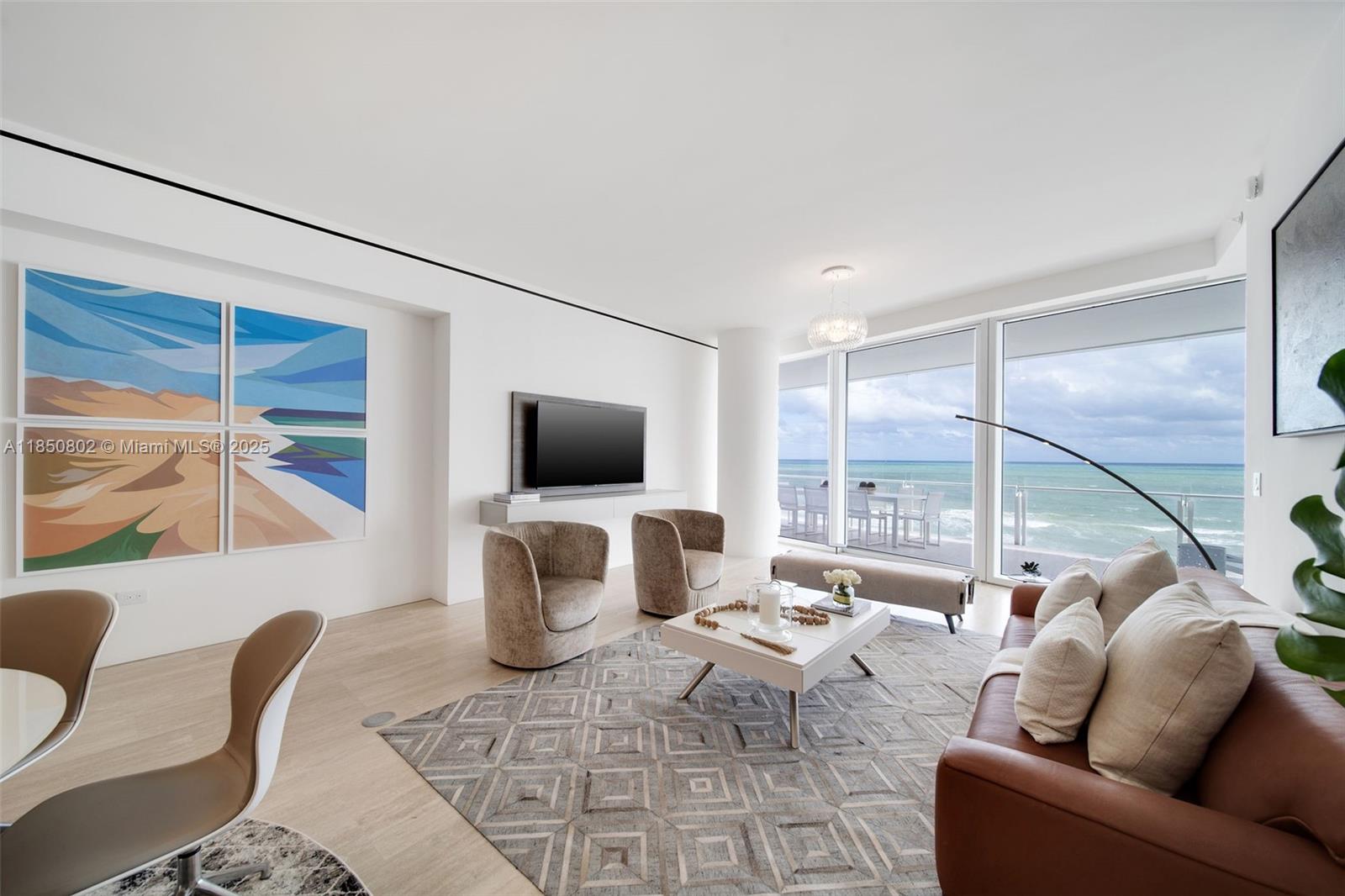 9001 Collins Ave S-605