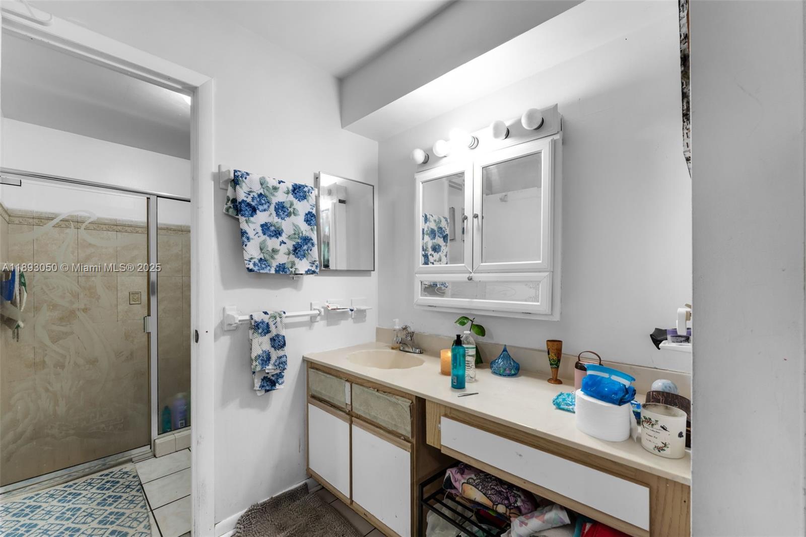 COUNTRY WALK SEC 5 - Residential