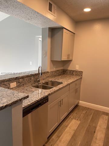 WINDWARD LAKES CONDO - Residential Lease