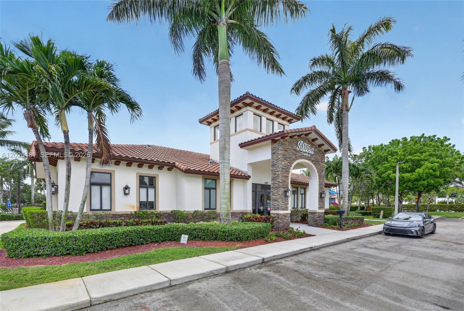COCO PALM ESTATES - Residential