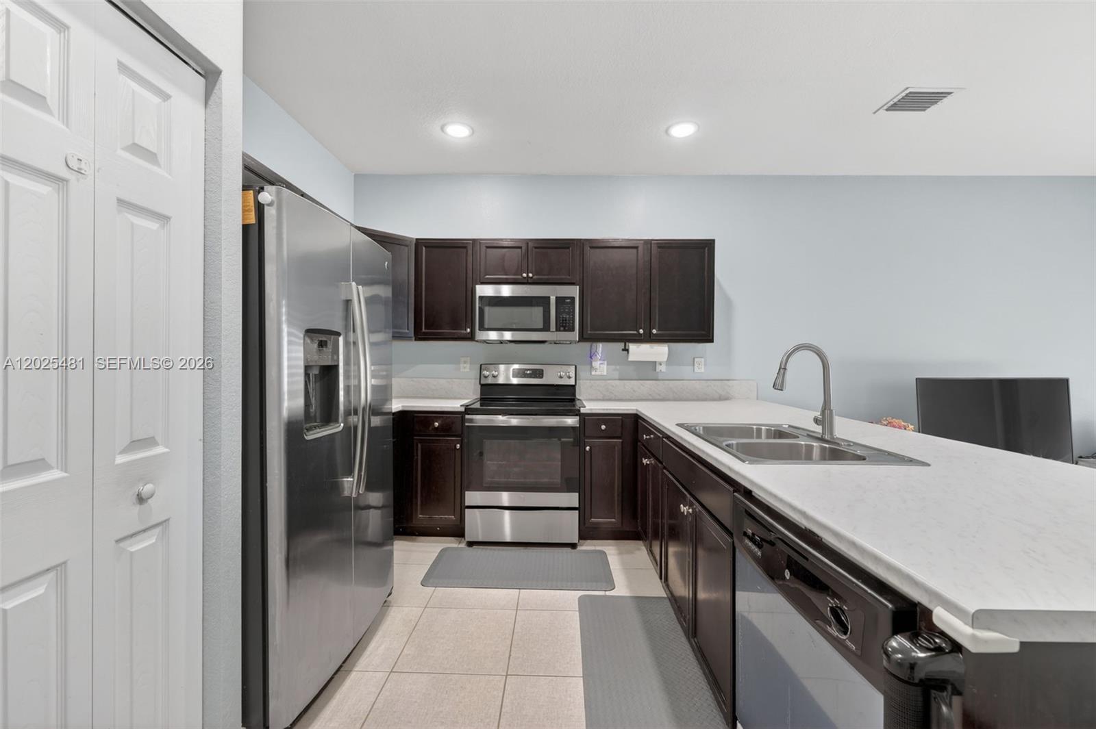 COCO PALM ESTATES - Residential
