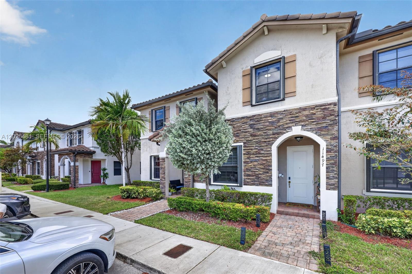 COCO PALM ESTATES - Residential