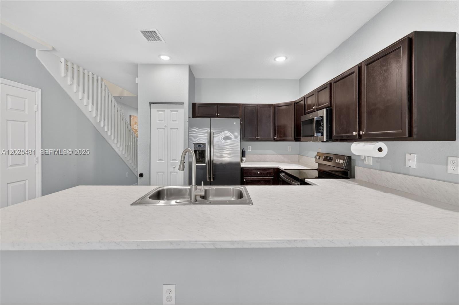 COCO PALM ESTATES - Residential