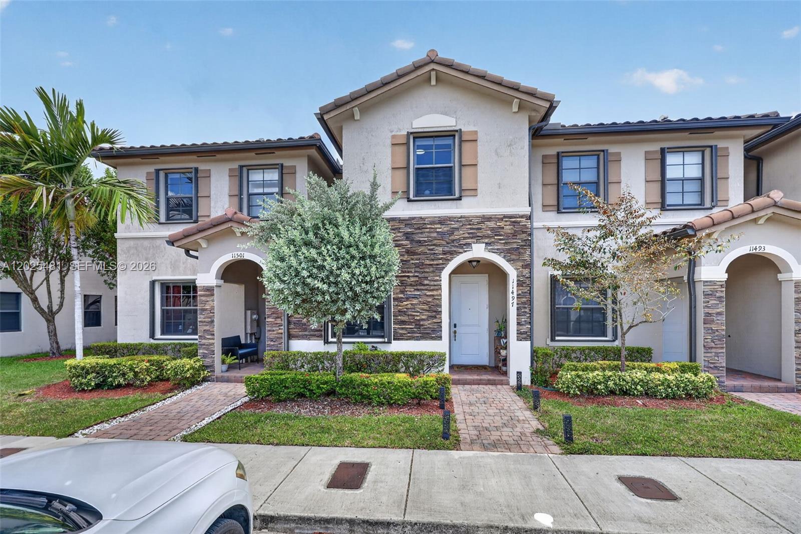COCO PALM ESTATES - Residential