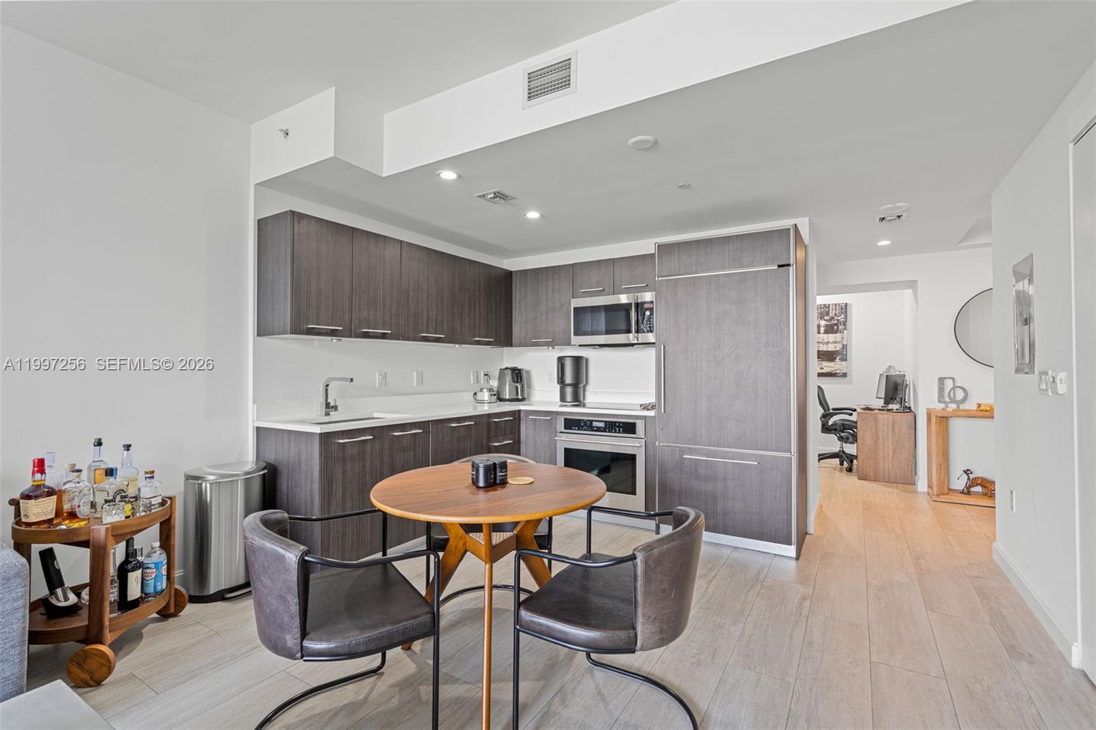 BRICKELL HEIGHTS EAST CON - Residential Lease