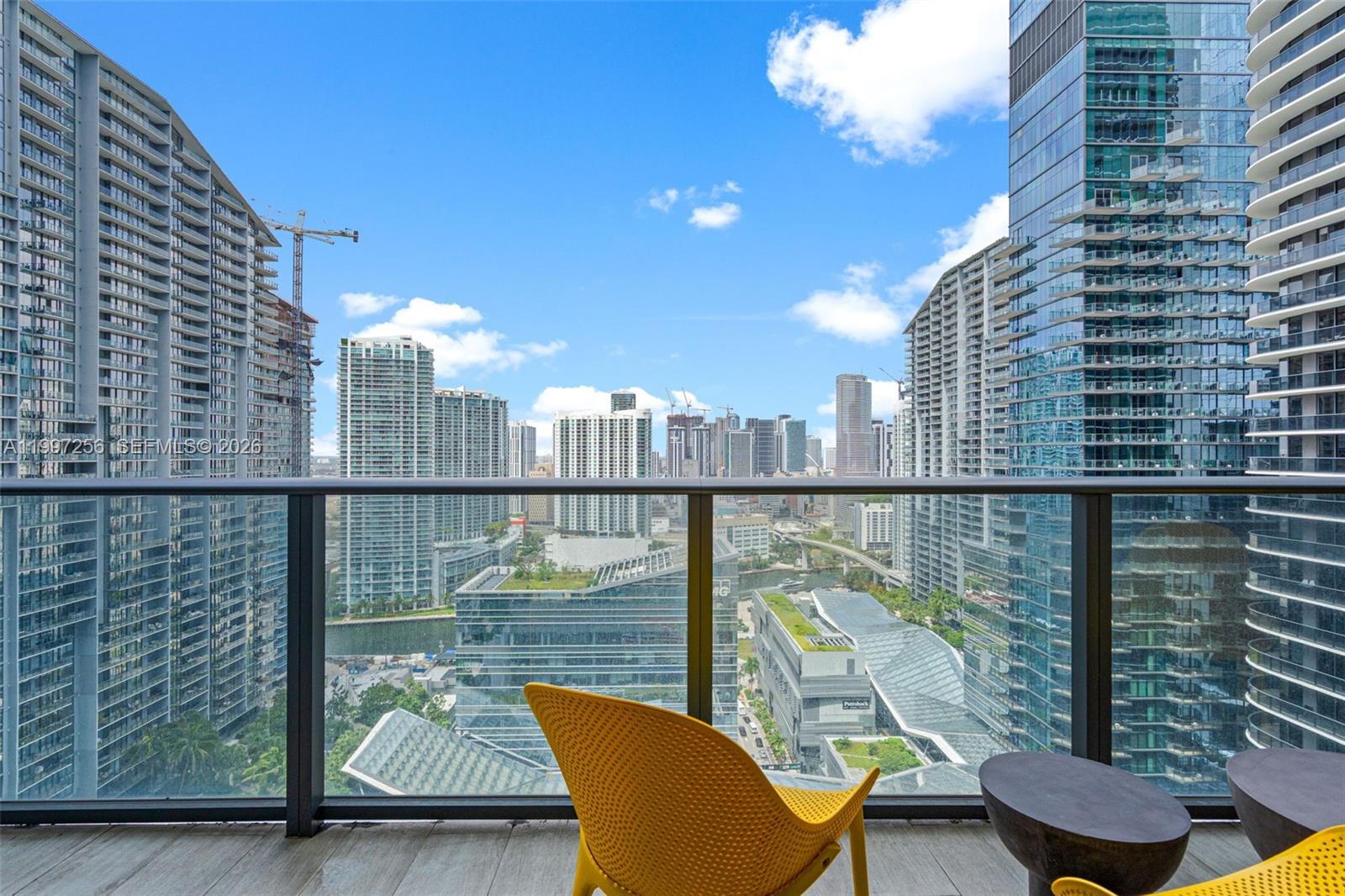 BRICKELL HEIGHTS EAST CON - Residential Lease