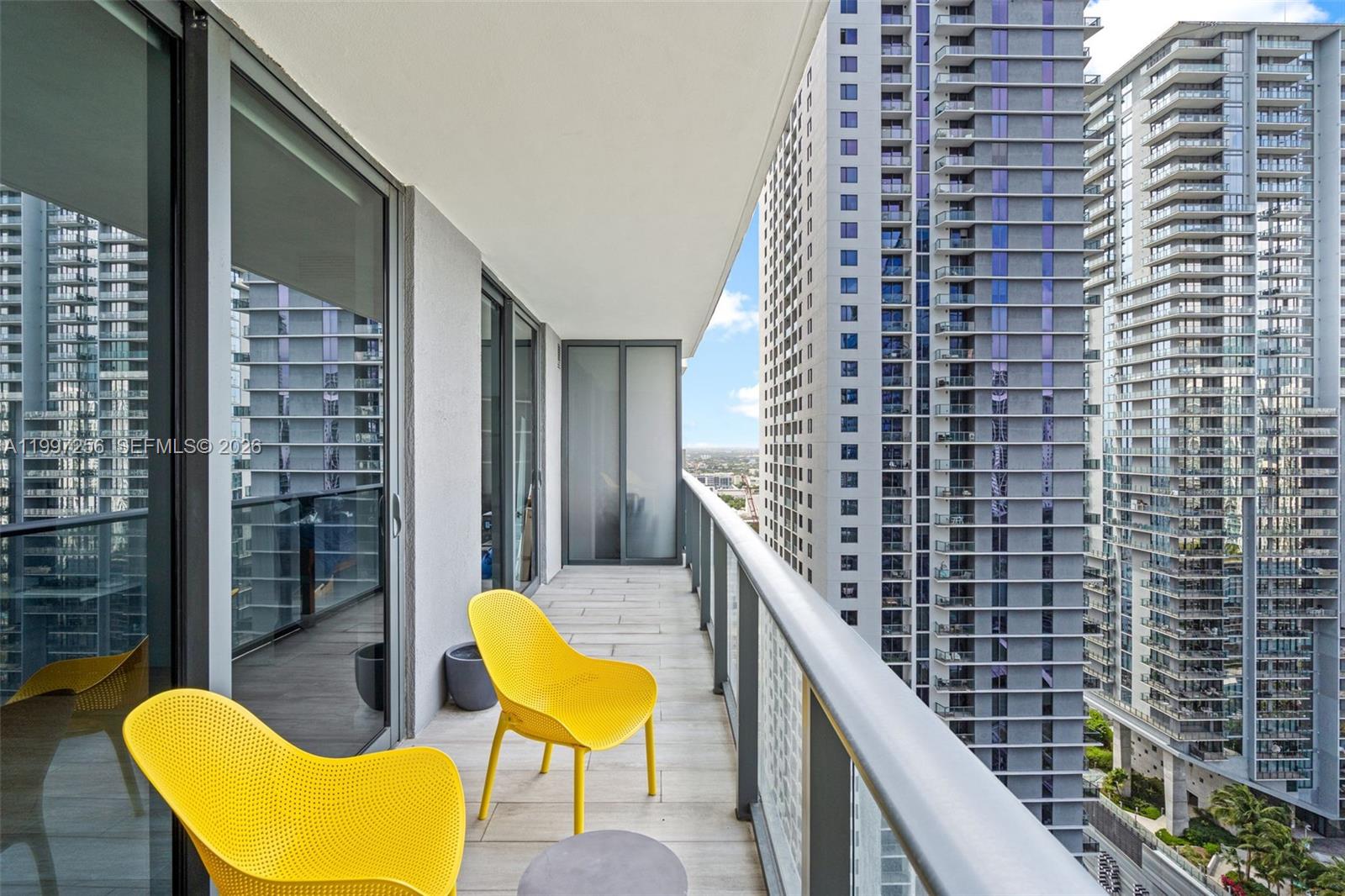 BRICKELL HEIGHTS EAST CON - Residential Lease