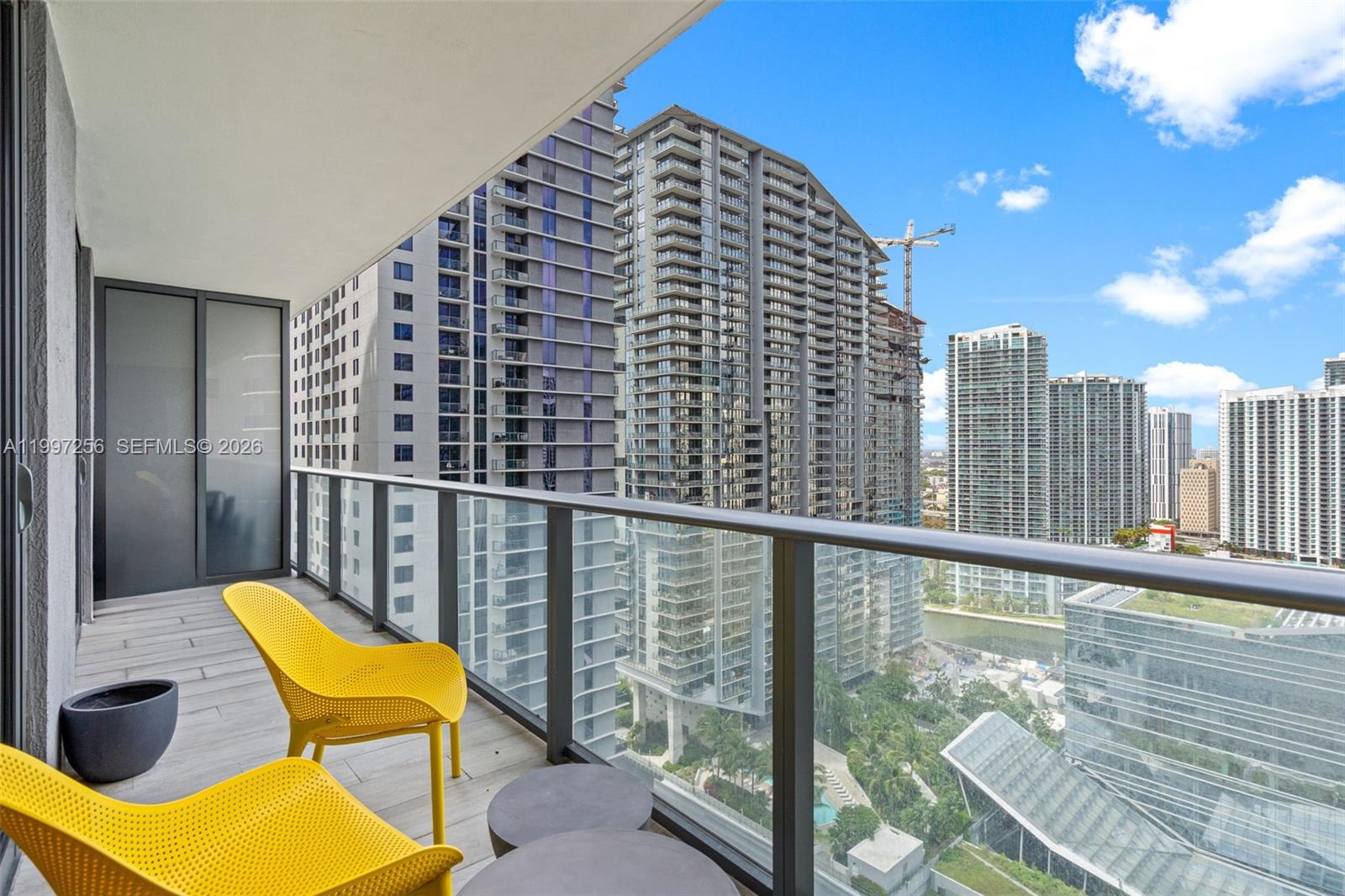 BRICKELL HEIGHTS EAST CON - Residential Lease