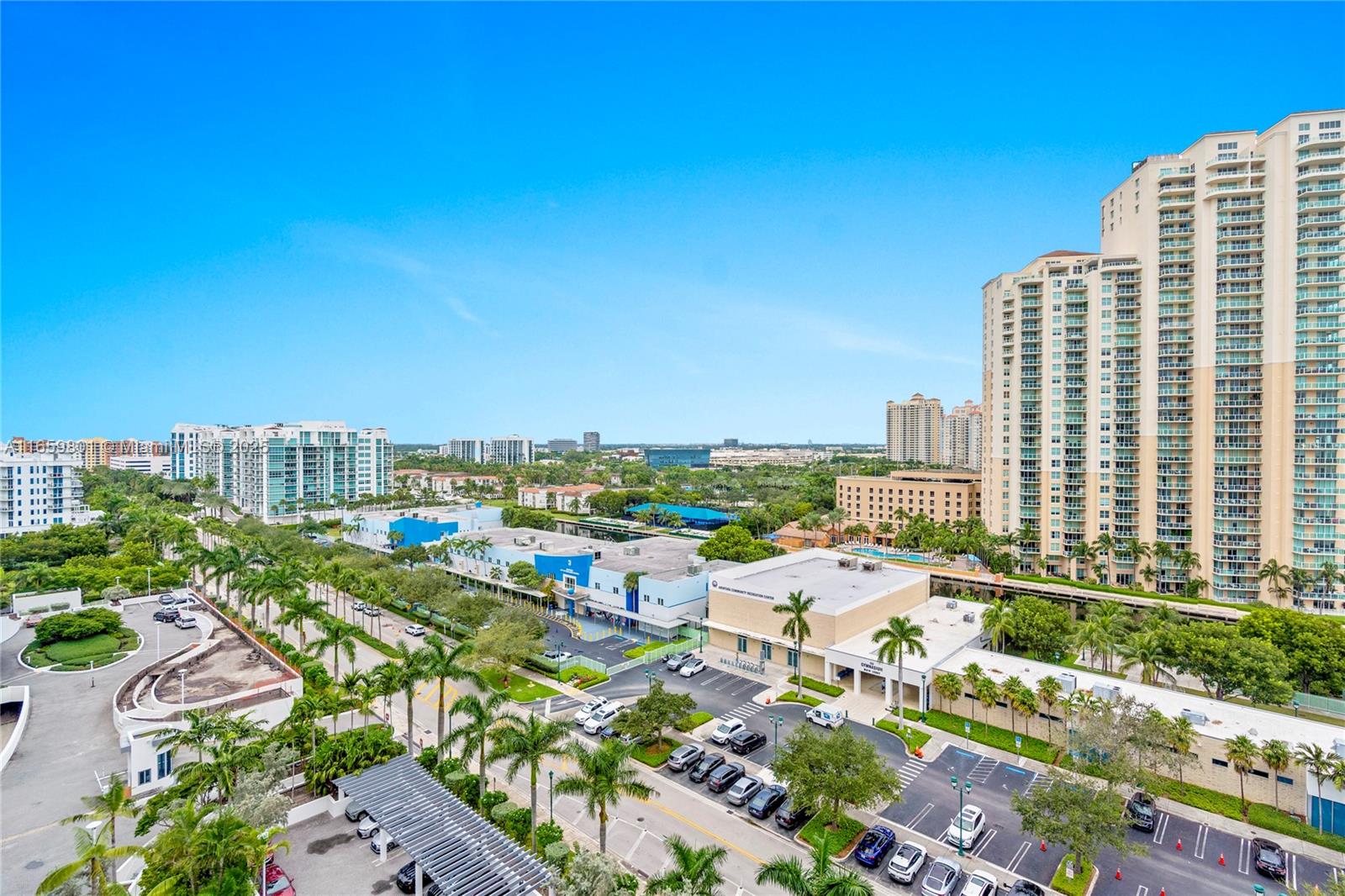 ECHO CONDO - Residential