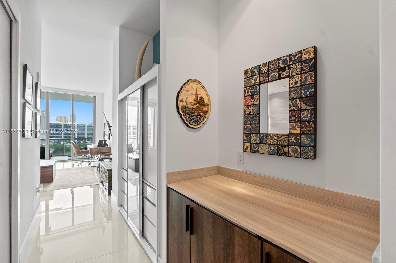 ECHO CONDO - Residential