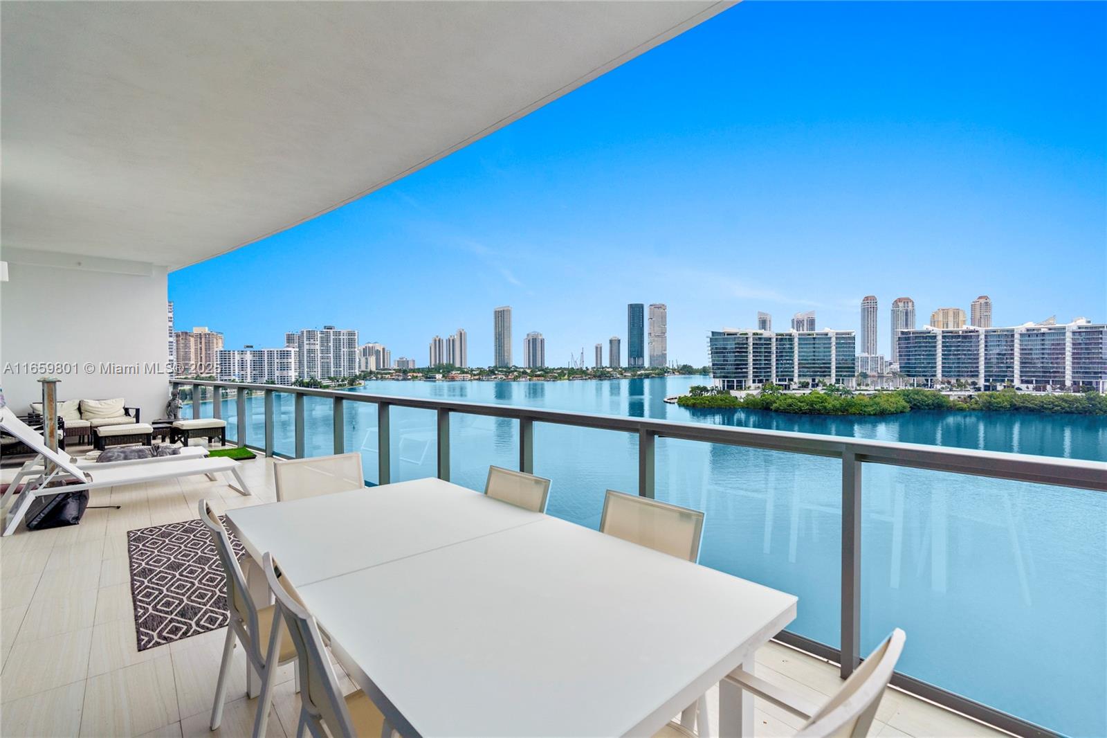 ECHO CONDO - Residential