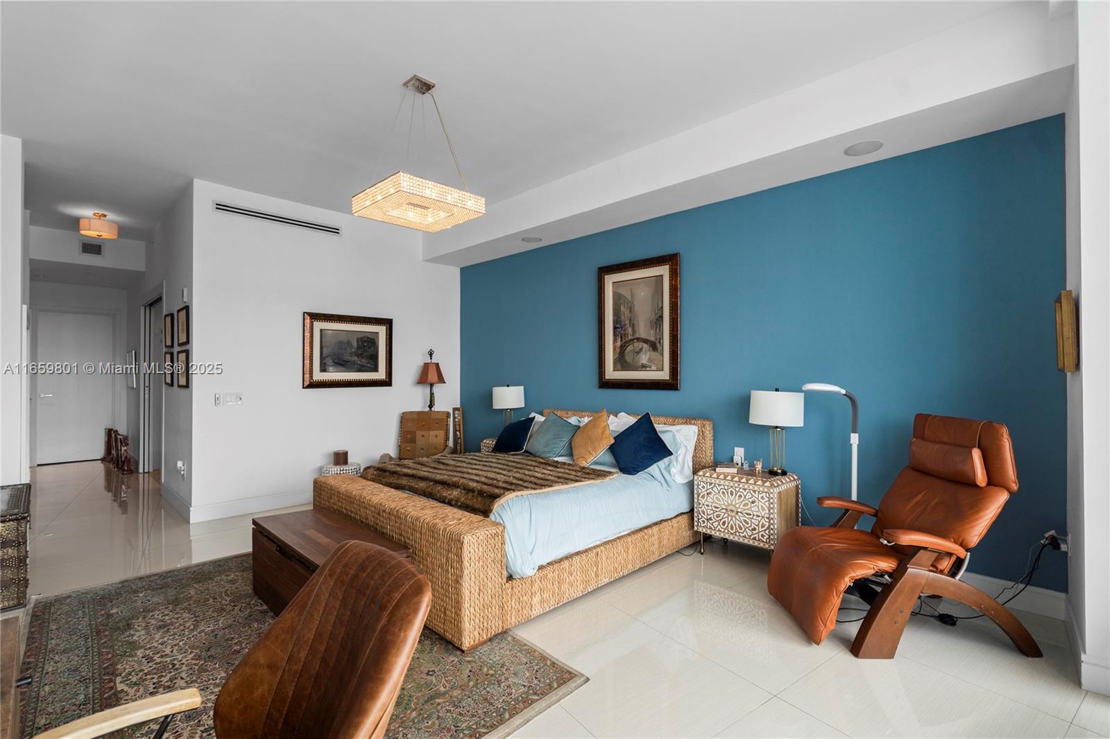 ECHO CONDO - Residential