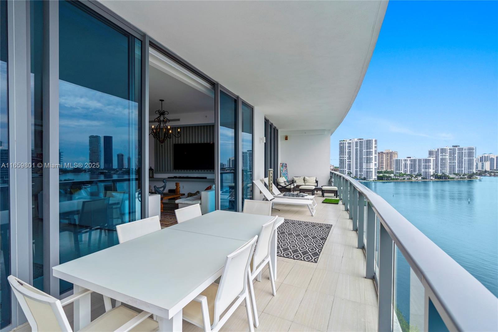 ECHO CONDO - Residential