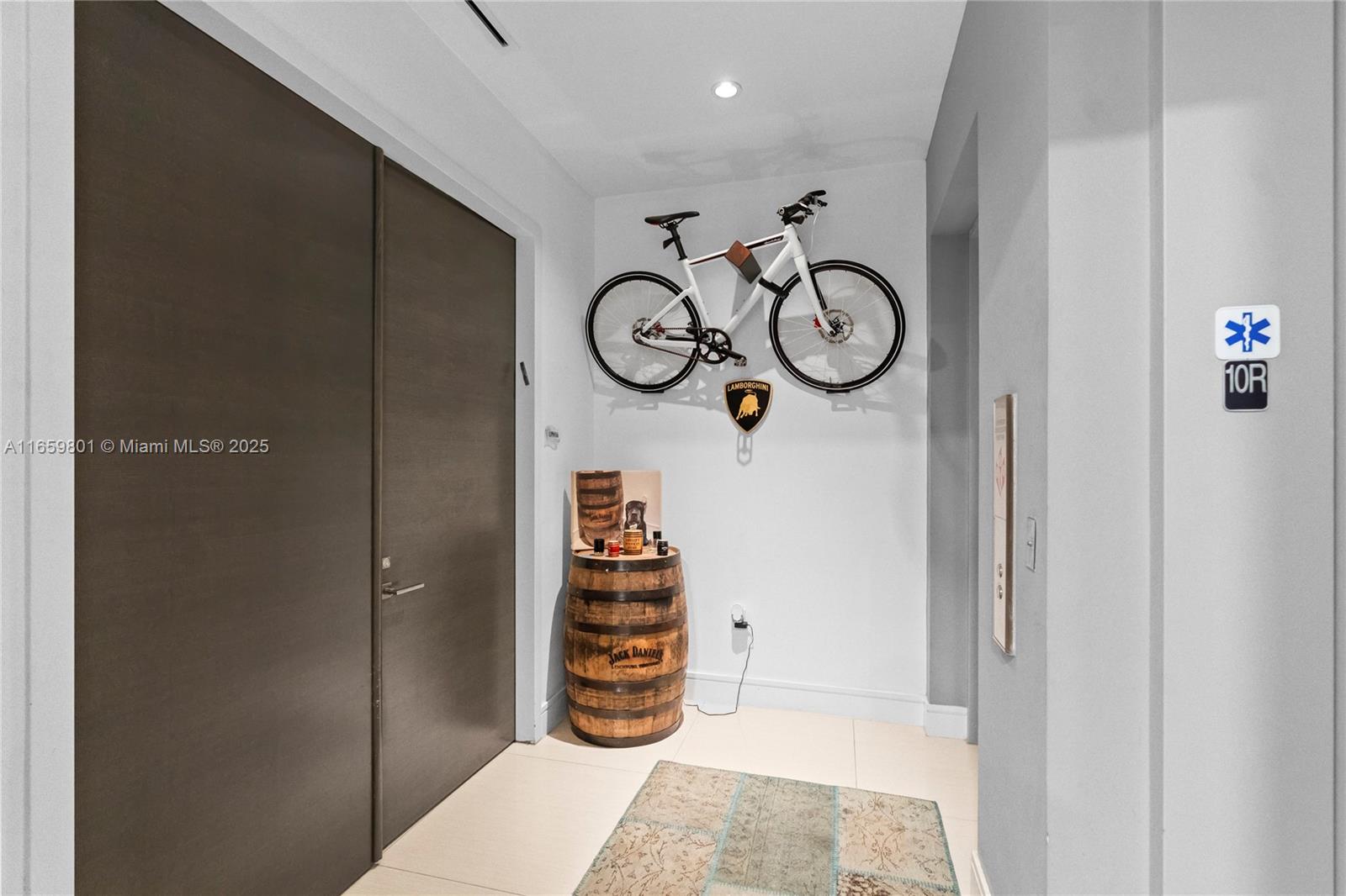 ECHO CONDO - Residential