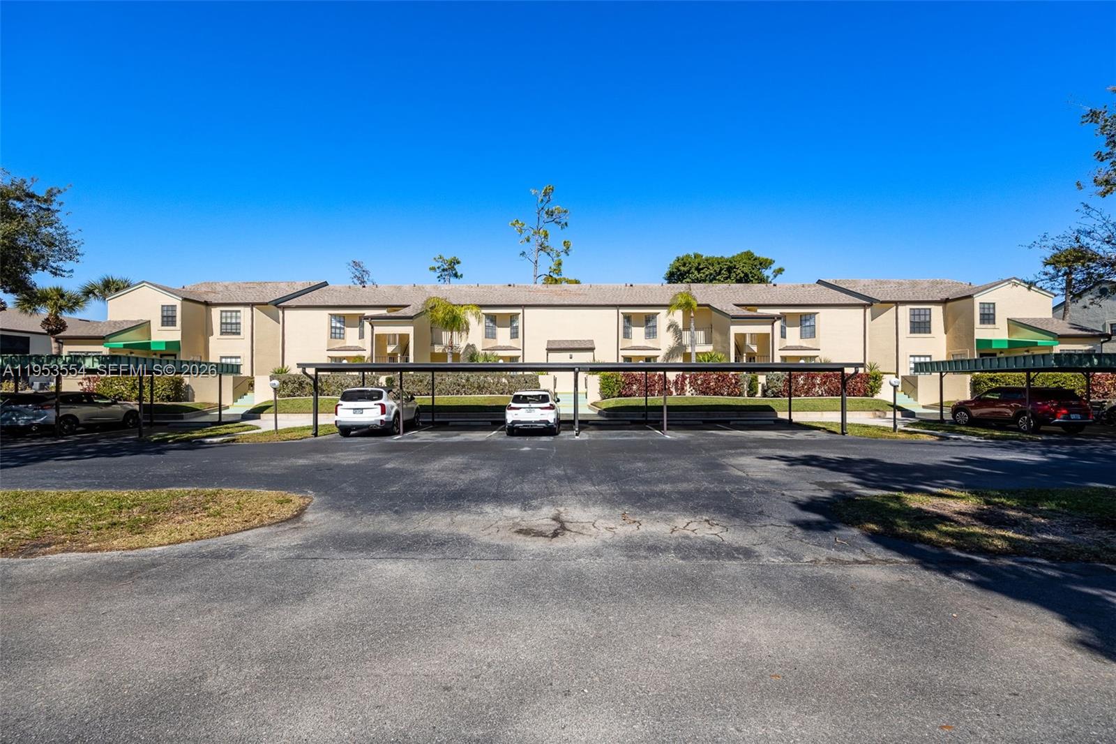 TERRAVERDE COUNTRY CLUB - Residential