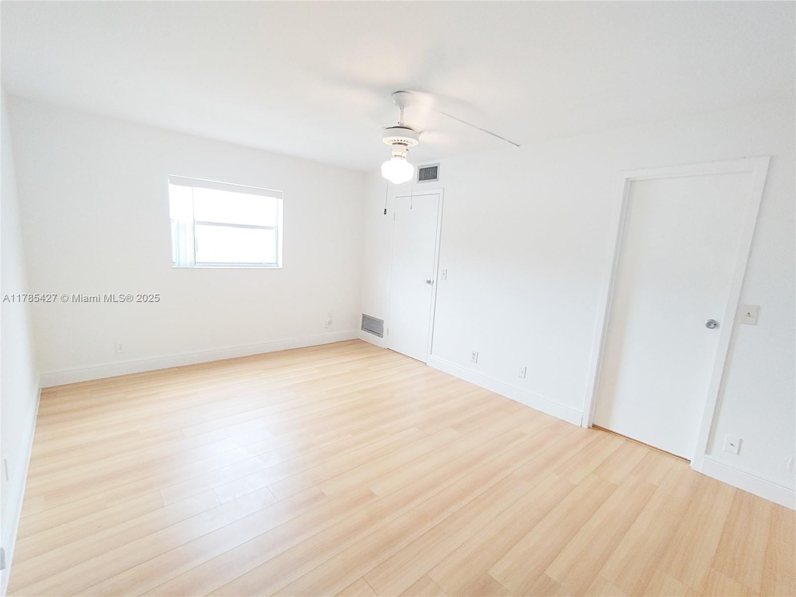 KINGS POINT TUSCANY CONDO - Residential