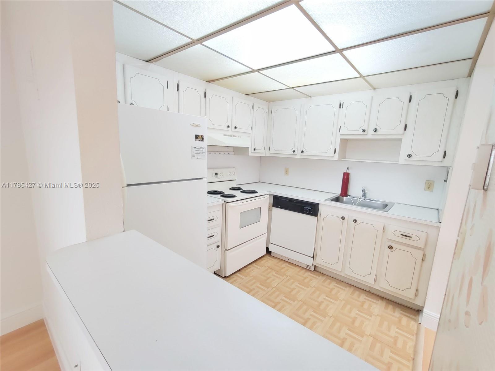 KINGS POINT TUSCANY CONDO - Residential