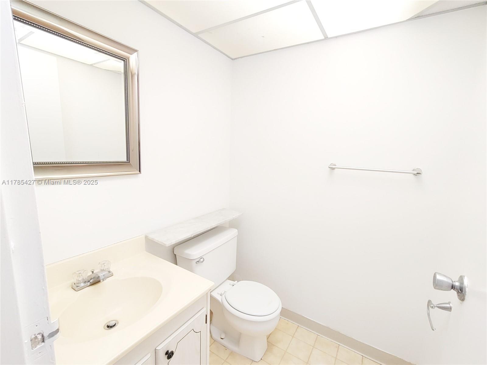 KINGS POINT TUSCANY CONDO - Residential