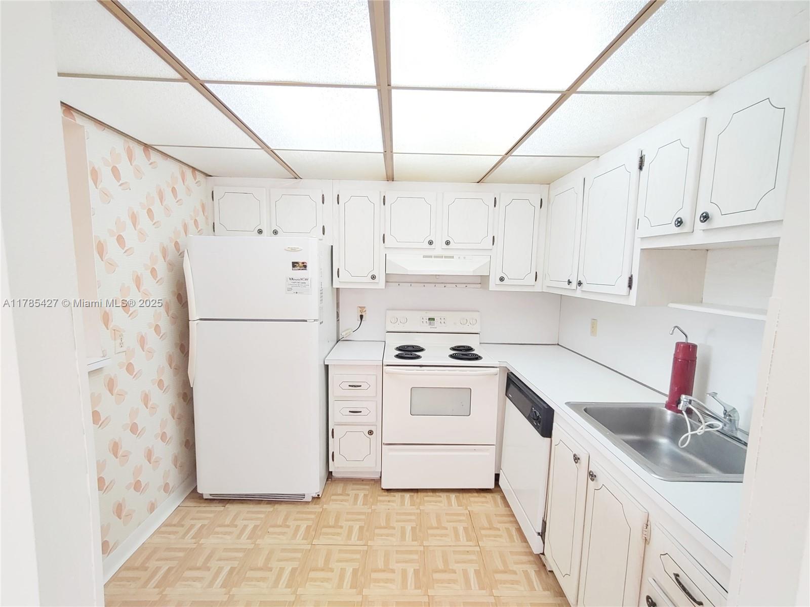 KINGS POINT TUSCANY CONDO - Residential