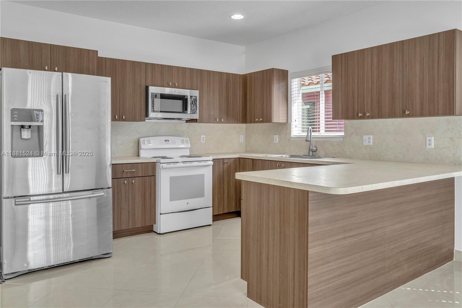 BOUGAINVILLAE PARK - Residential Lease