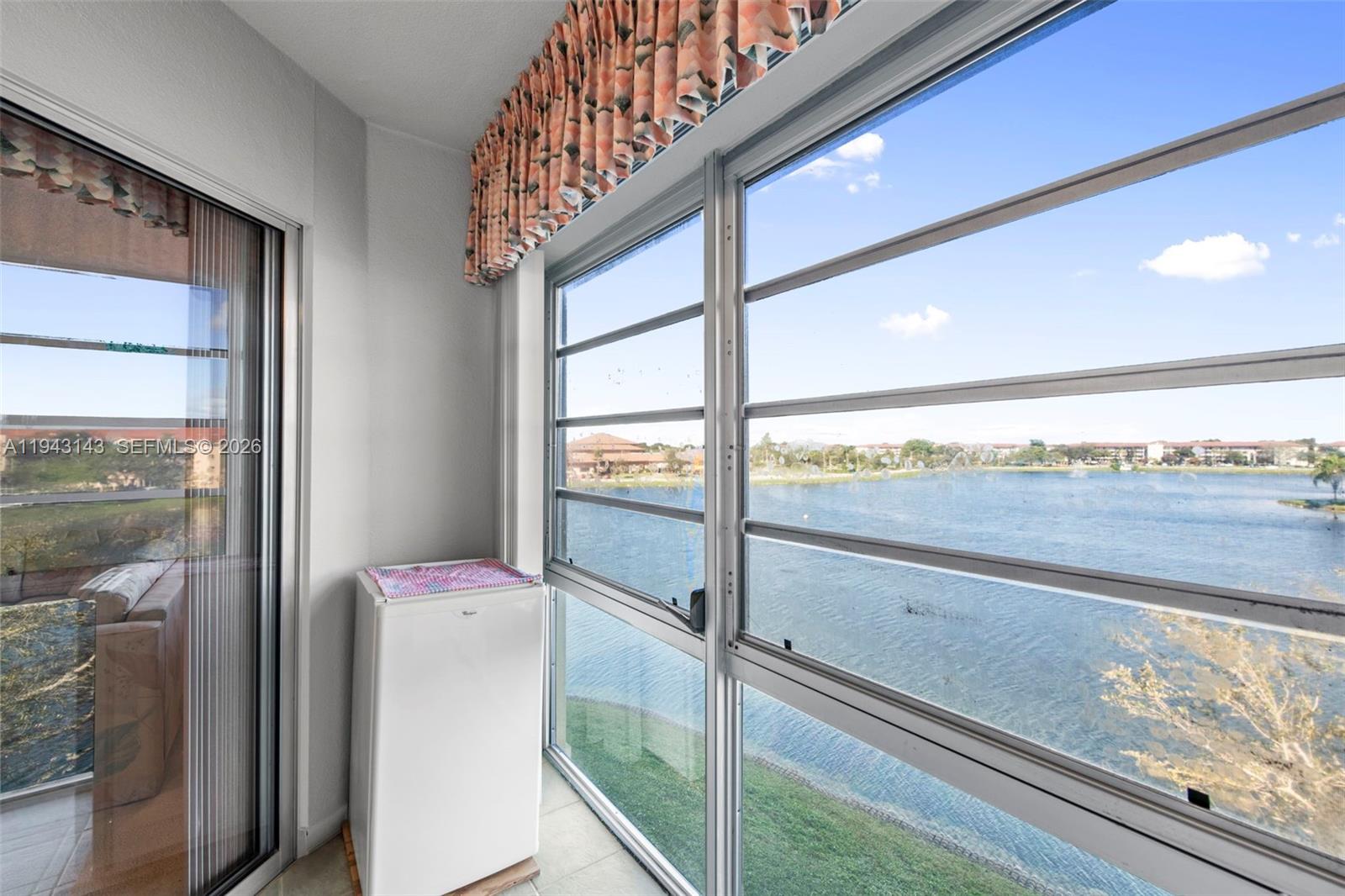 IVANHOE EAST AT CENTURY V - Residential