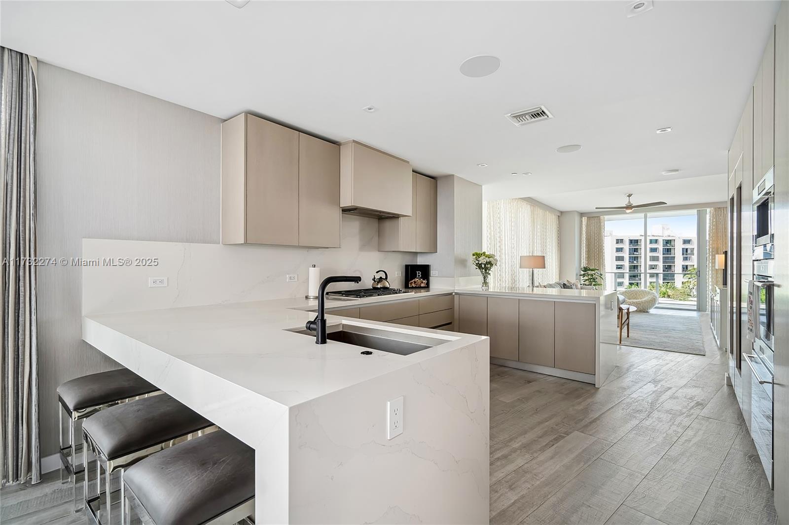 Auberge Beach - Residential
