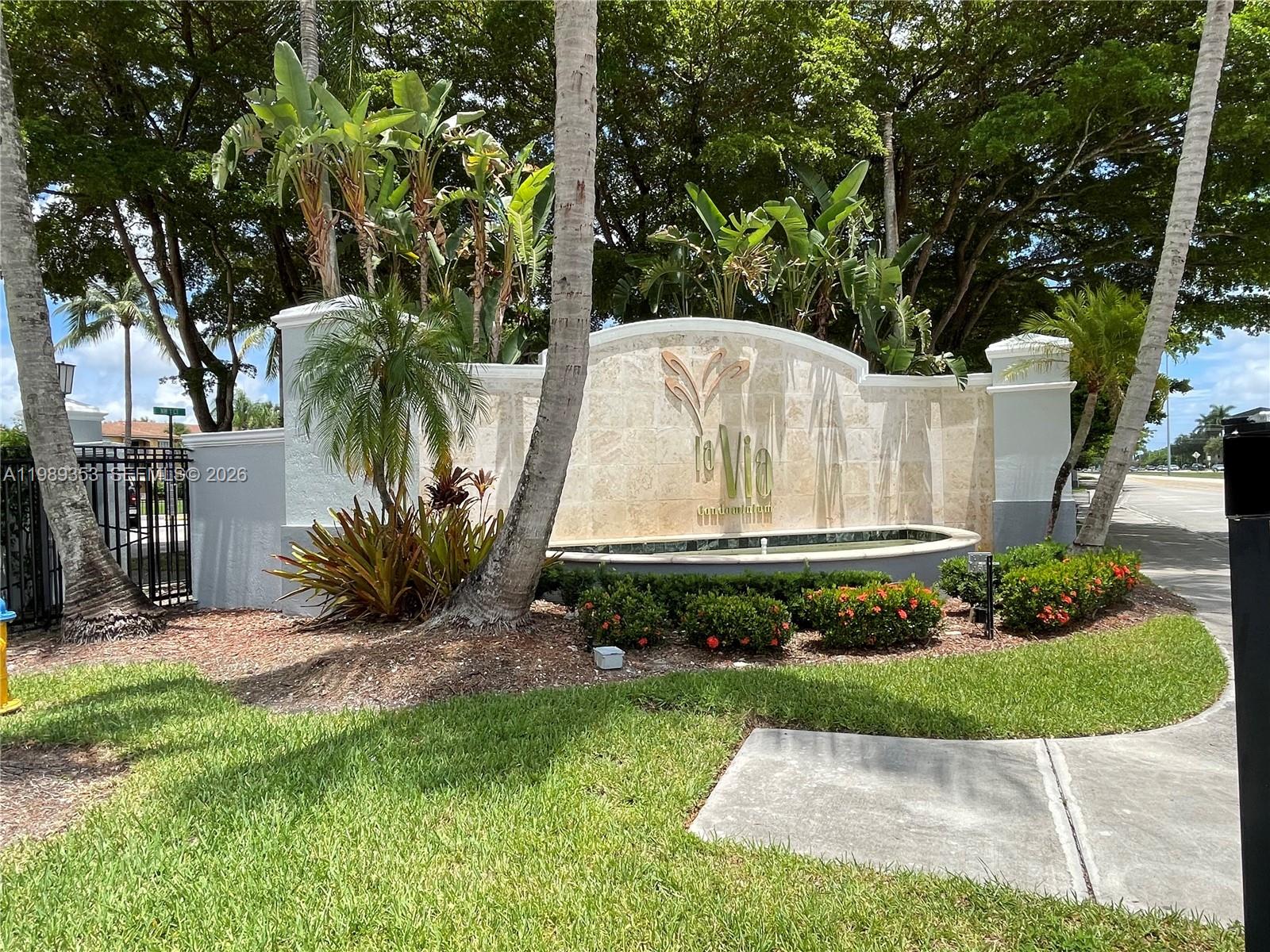 LA VIA CONDO - Residential