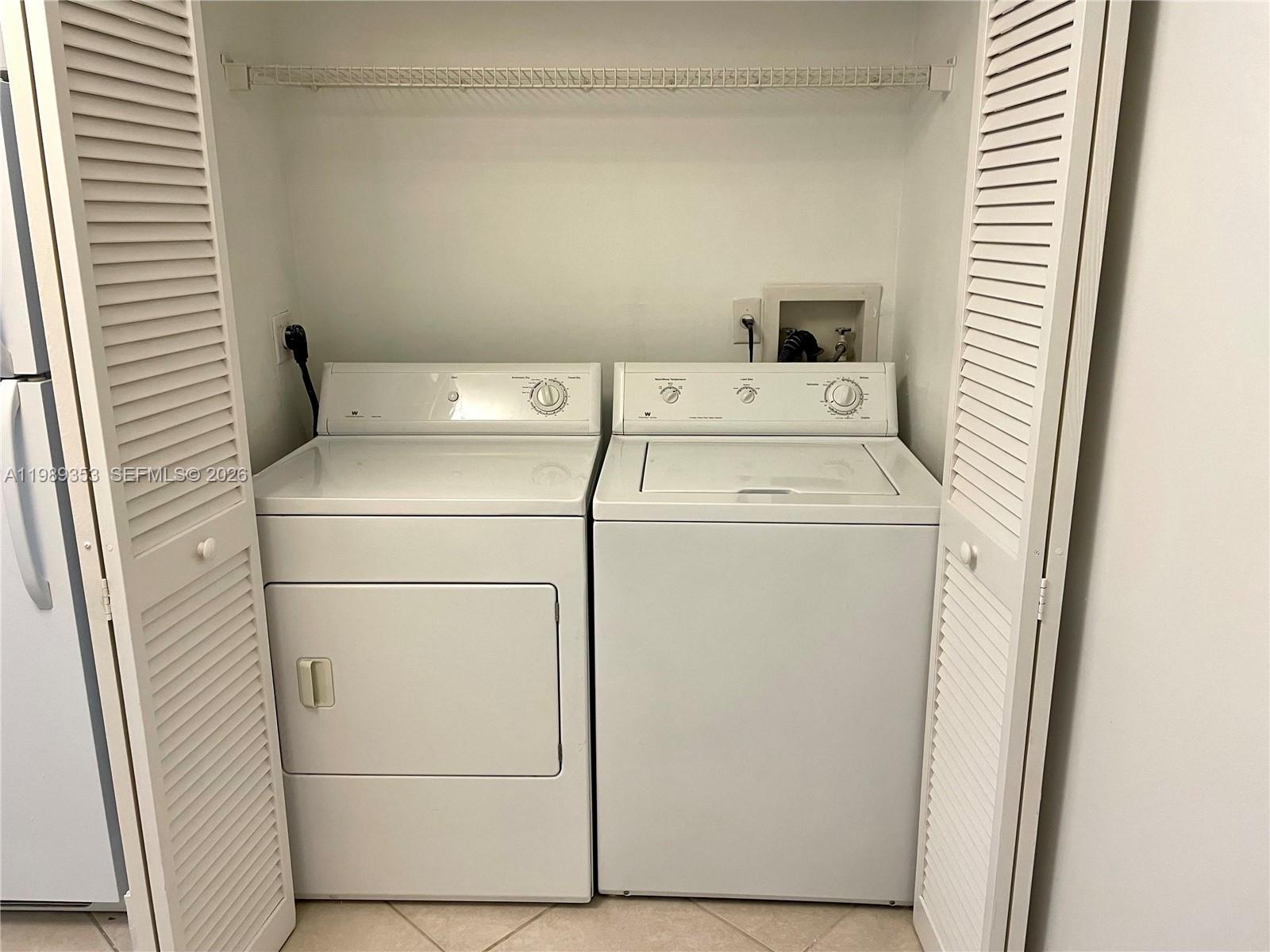 LA VIA CONDO - Residential