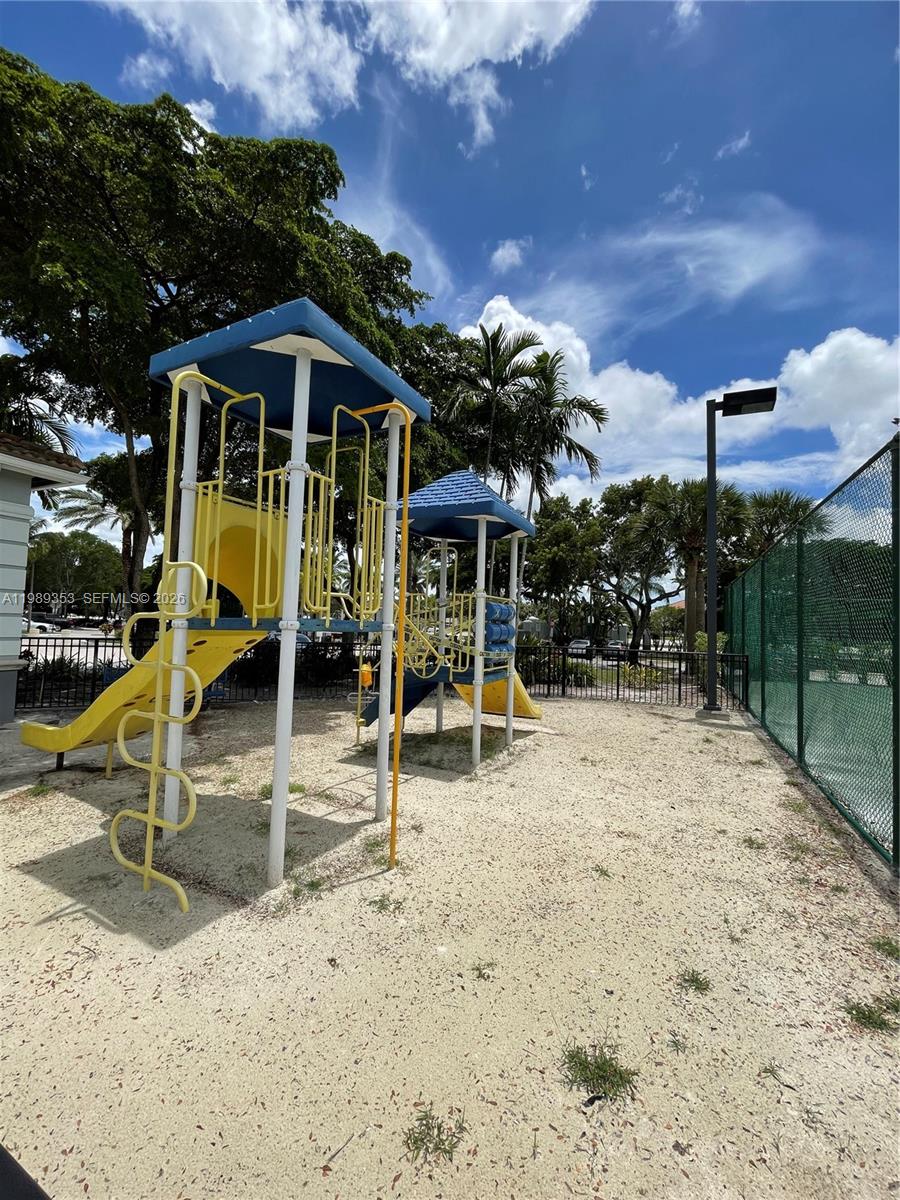 LA VIA CONDO - Residential