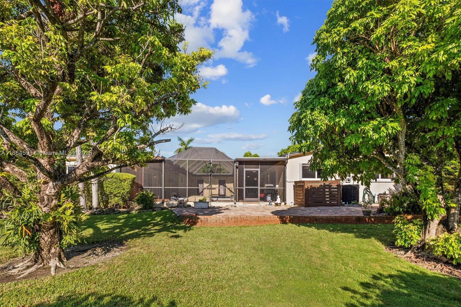 HERMAN HILLS - Residential