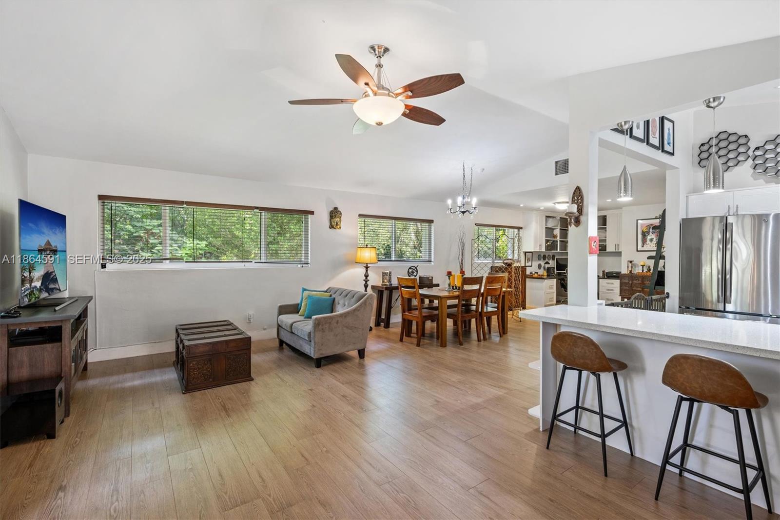 HERMAN HILLS - Residential