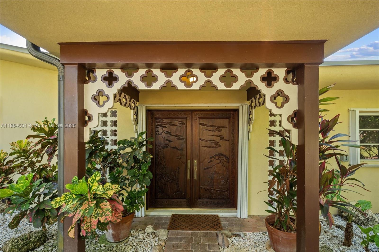 HERMAN HILLS - Residential