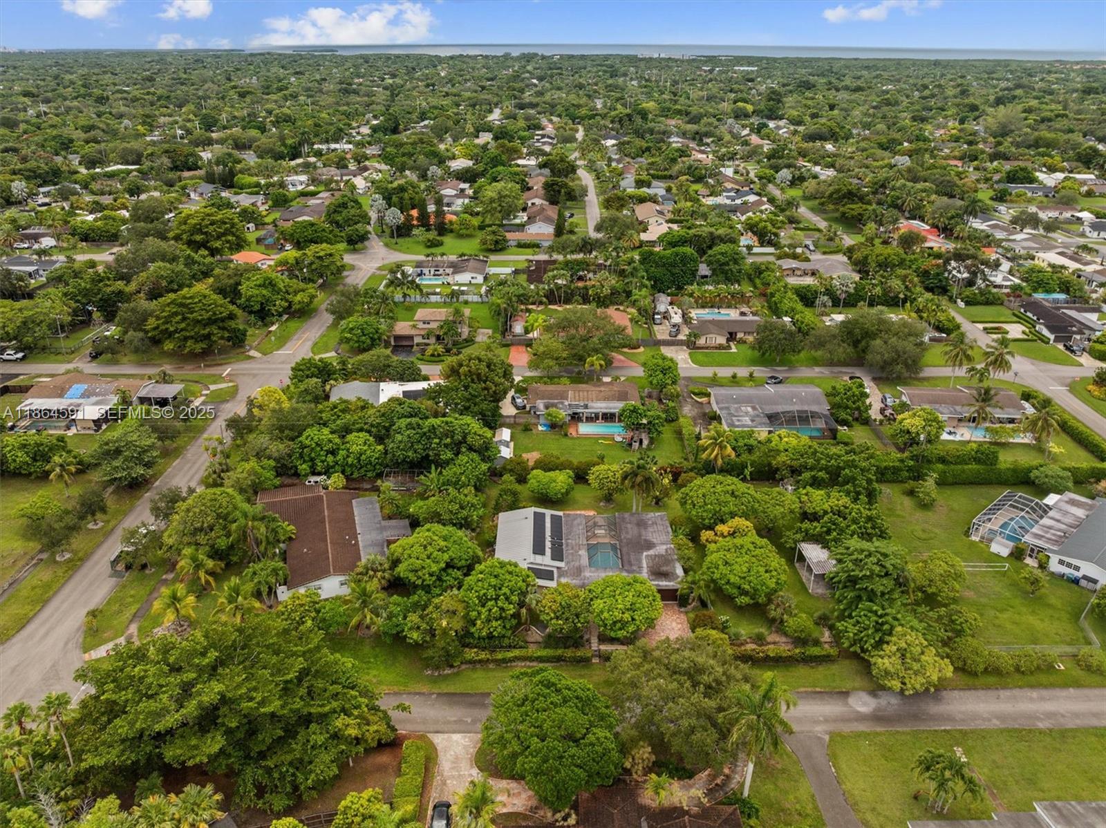 HERMAN HILLS - Residential