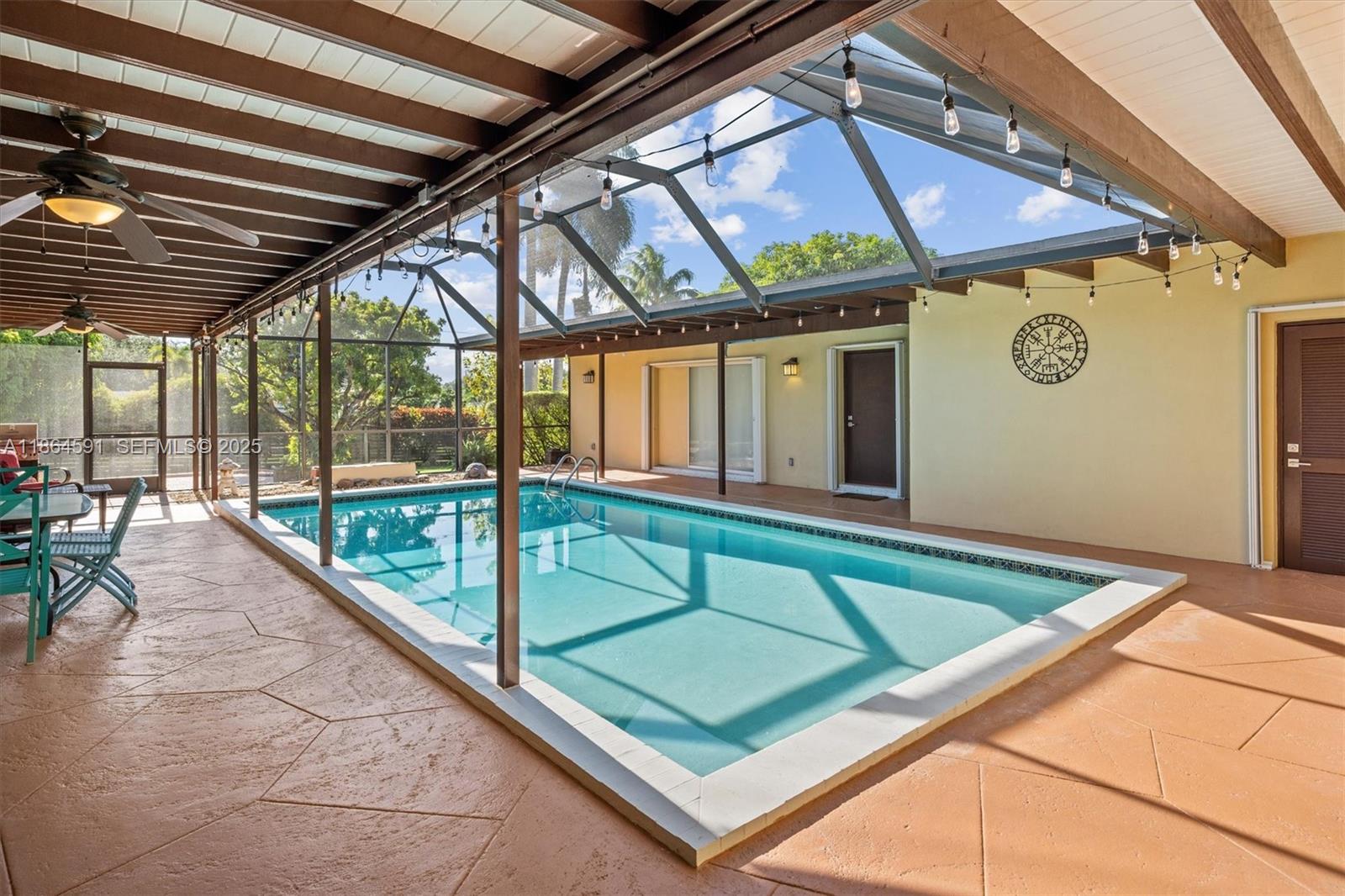 HERMAN HILLS - Residential