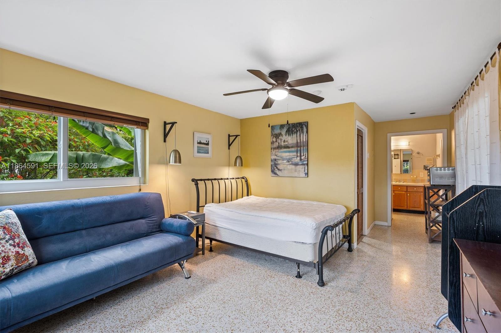 HERMAN HILLS - Residential