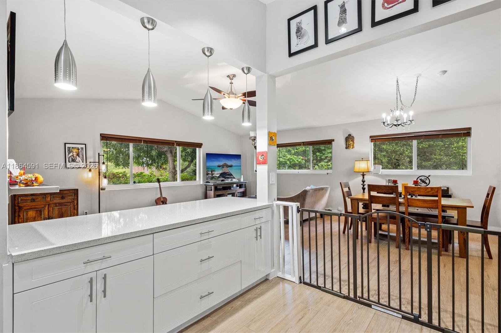 HERMAN HILLS - Residential