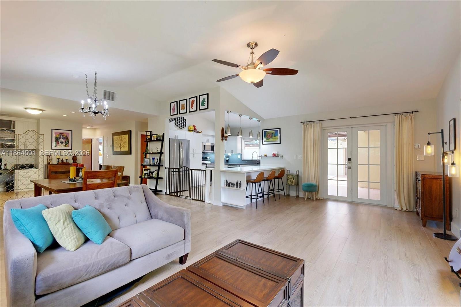 HERMAN HILLS - Residential